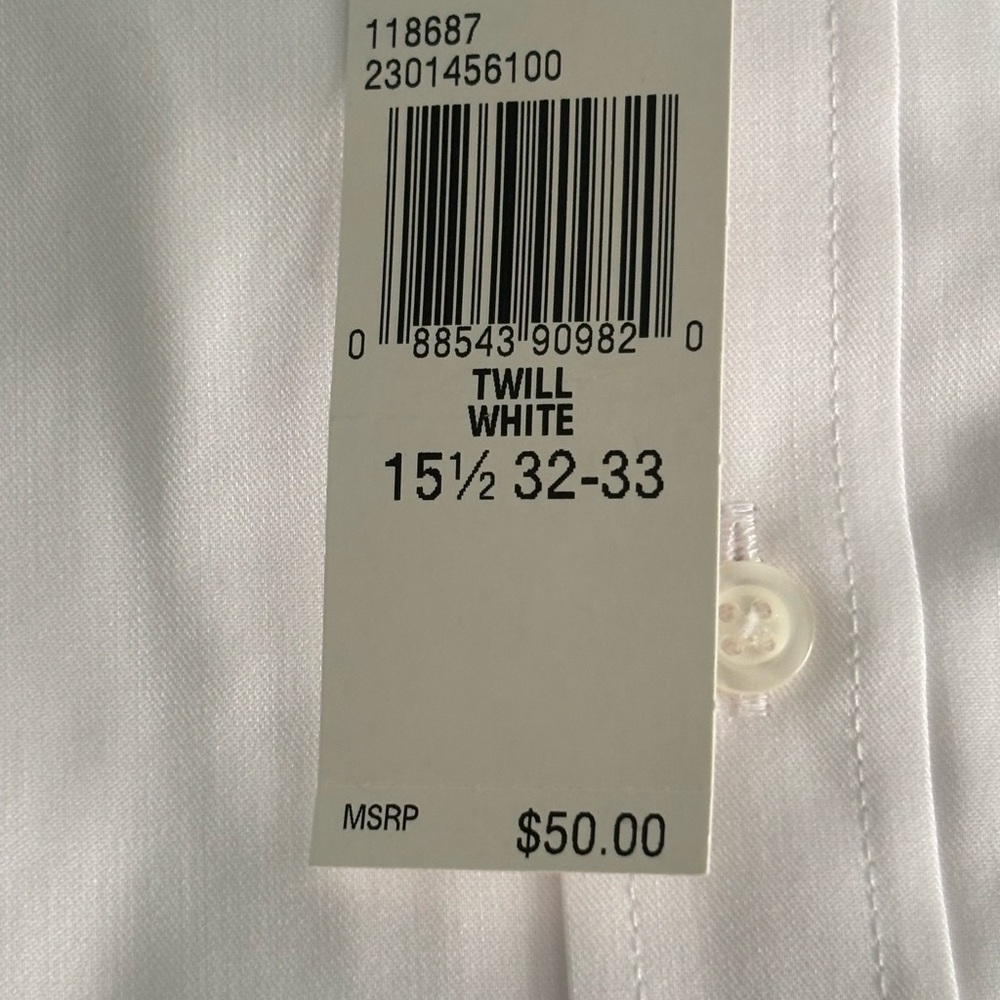 IZOD Men's White Quick Dry Dress Shirt - Picture 4 of 4